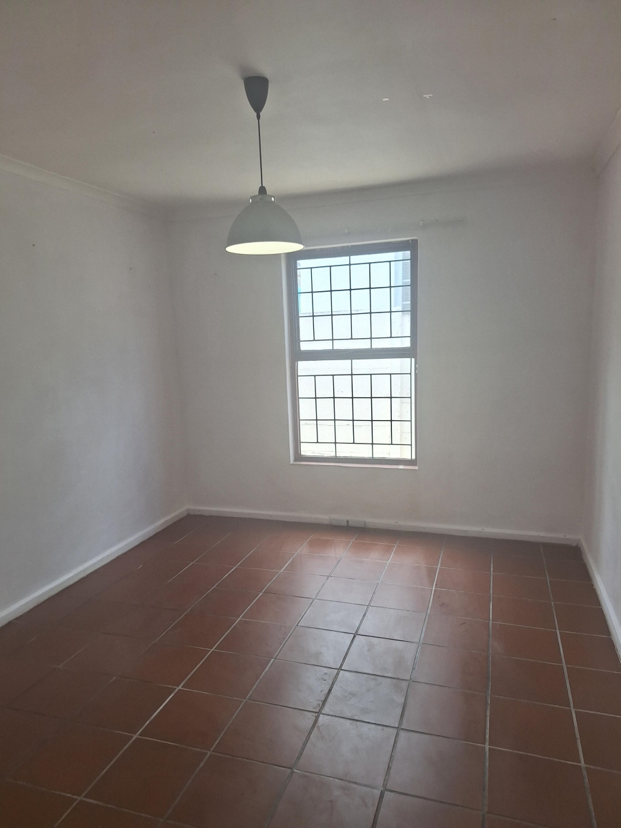 To Let 3 Bedroom Property for Rent in Glencairn Western Cape